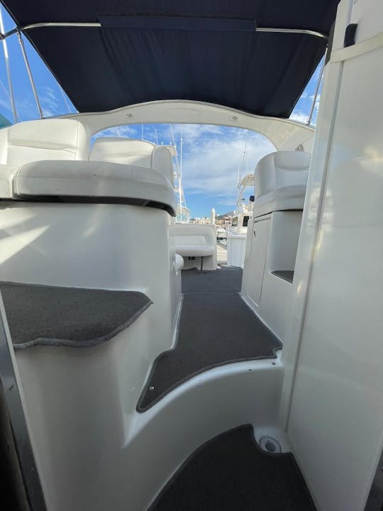 Magnifique yacht Bayliner Mercury de 32 pouces 