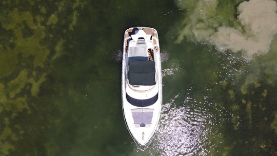 AMASIVAR | Yate Sea Line de 45 pies de alta gama a su servicio en Cancún.