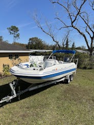 Barco con cubierta Hurricane de 23 pies