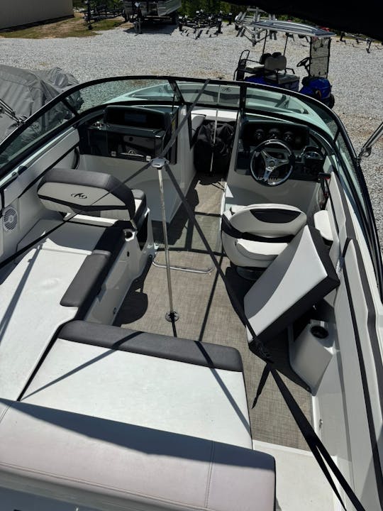 Croisière avec style — Monterey Bowrider de 20 pieds à louer près de Venise