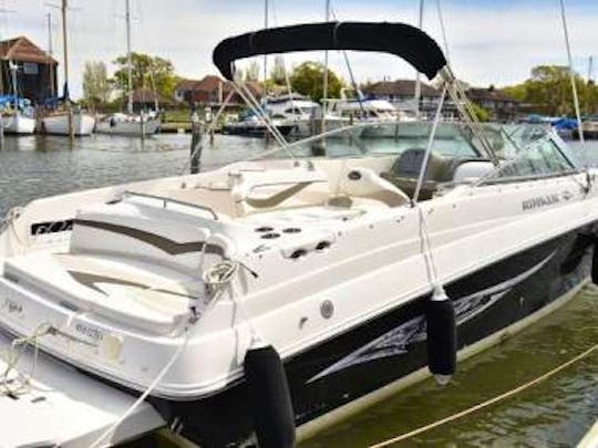 30 ft Rinker Captiva - Power Speed Boat Rental for 8 People in Montreal, Canada