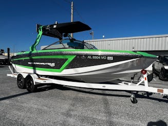 2019 Air Nautique GS22 Surf Boat perfect!