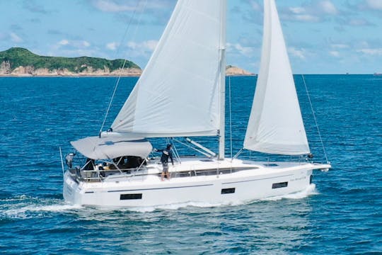 BAVARIA C38 MONOHULL - 2023