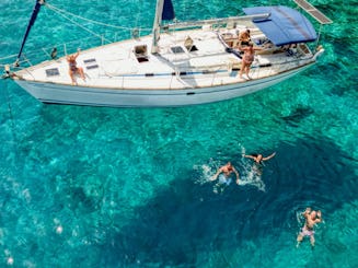 Croisière au coucher du soleil sur l'île de Dia avec notre Beneteau Cyclades 39.3 (15:00-21:00)