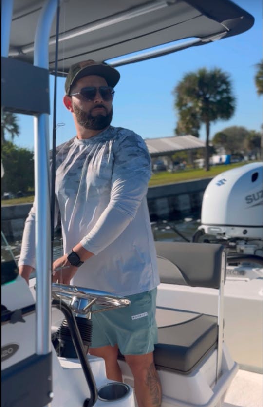 2023 Sundance B20CCR – The Ultimate Day on the Water for Family and Friends
