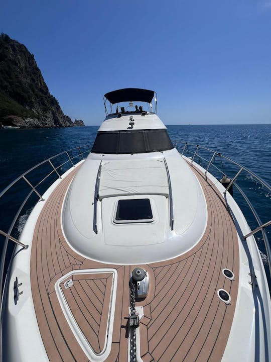 Luxury Motor Yacht in Alanya for 12 guests