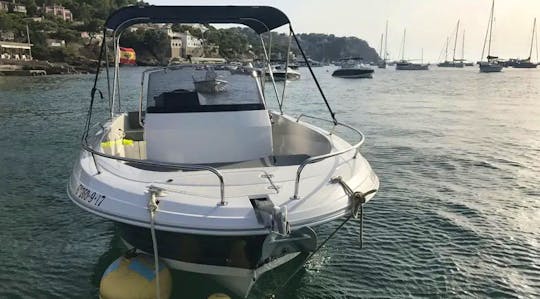 Pacific Craft 625 Deck Boat Rental in Port d'Andratx, Illes Balears