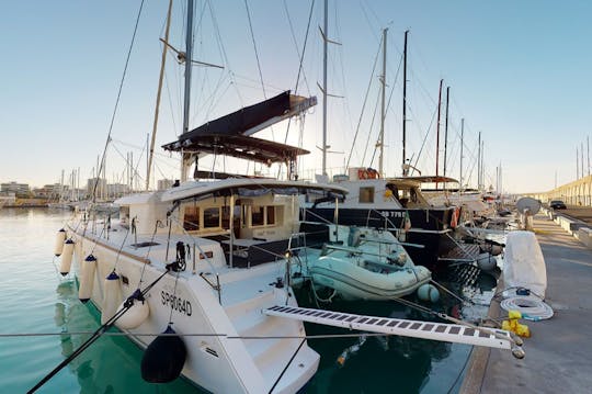  ARP Lagoon 450 F Cruising Catamaran Rental in Cannigione, Sardegna