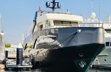 Luxury and Spacious Infinity Rental Yacht | Capacity 150 people | in Dubai