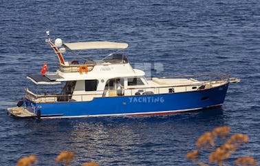 55ft Maia Trawler for 4 Guests with Professional Captain