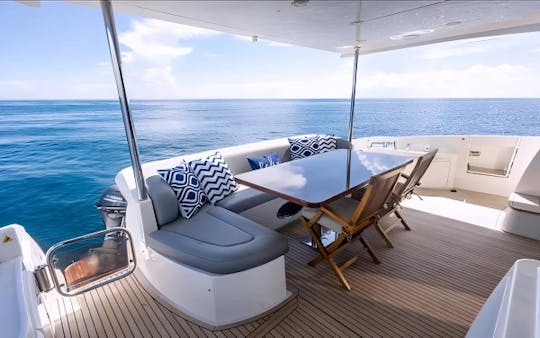 Miami Flybridge 70 Yacht a masterpiece of Italian design—luxury & performance. 