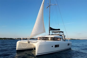 42' Lagoon Luxury Catamaran Charter in Riviera Maya