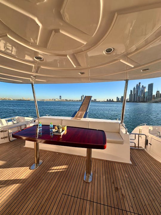 Luxurious 85Ft yacht with jacuzzi 