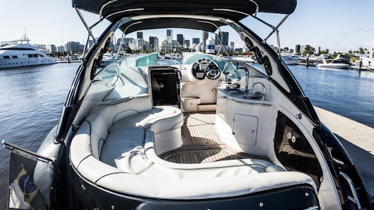 Black Pearl de 31 pies | Yate a motor en Río de Janeiro