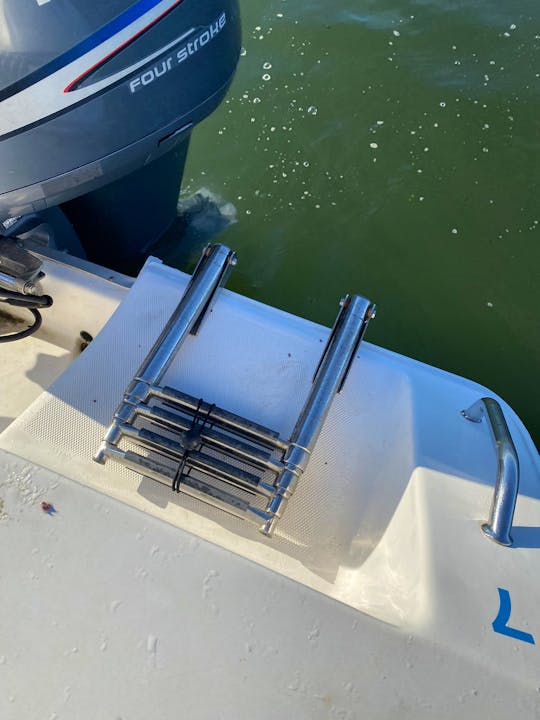center console fishing boat 