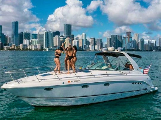 ENJOY MIAMI IN CHAPARRAL YACHT 38FT!