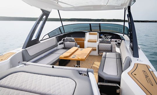 Descubra Ibiza e Formentera no Alfastreet Marine 28 Yacht!