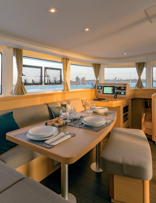 Croisière charter hebdomadaire avec équipage à Caliente avec Lagoon 45F