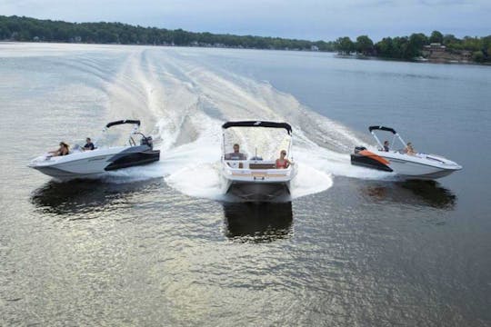 🌊 Rent New Cruiser Boat | Enjoy a Day on the Water Today