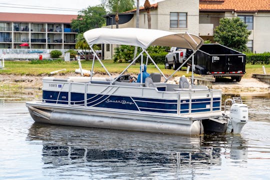 South Bay 24 FCR Pontoon Lake Tarpon - Palm Harbor, Florida