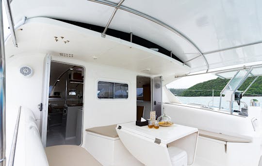 Zarpe hacia el paraíso - Catamarán Nautitech de 47 pies