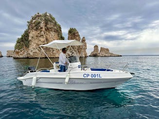 Aluguel de lanchas para aventuras ao longo da costa Castellammare- Scopello- Zingaro