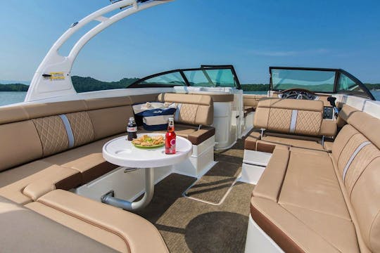 Sea Ray 270 - Relax with Friends in the New York Harbor!