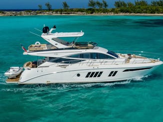 Naviguez avec style à bord de notre SeaRay de 65 pieds — Explorez Nassau depuis l'eau !