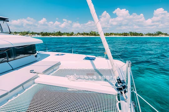 42' Lagoon Luxury Catamaran Charter in Riviera Maya