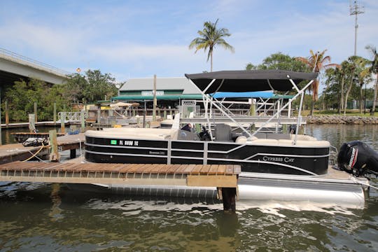 23ft Pontoon Boat in Vero Beach