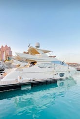 Location de yacht à moteur à Abu Dhabi pour 10 personnes !