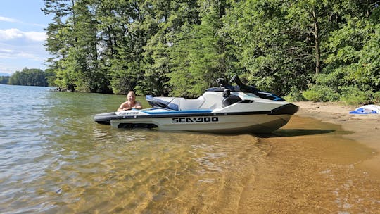 ハートウェル湖やその他の湖でのシードゥーフィッシュプロスポーツ170ジェットスキー