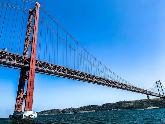 Catamarã VIP Lagoon 42 privado - passeio de luxo em Lisboa 