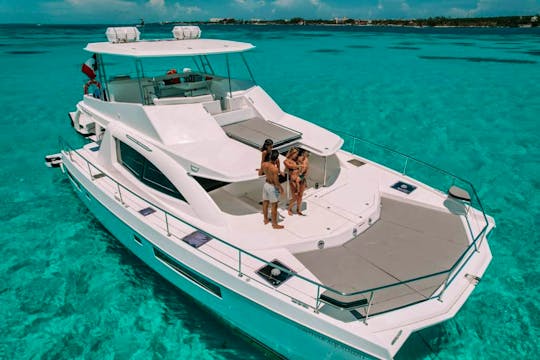 5 ⭐️  LEOPARD 51’ in Cancun. Super yacht crew.