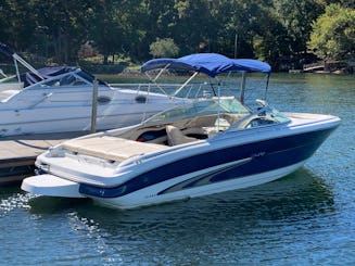 Fun under the sun with the Bayliner 190 Deck Boat!!