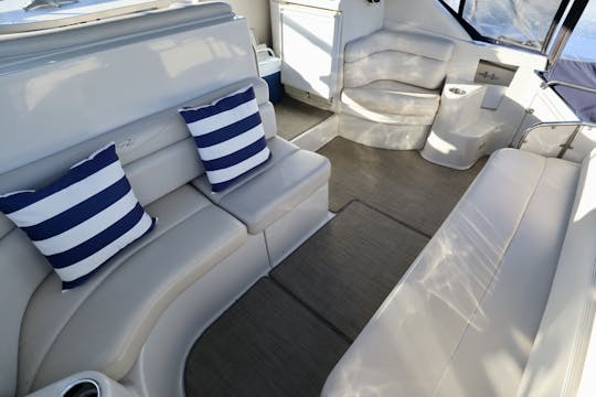 Private 44' Yacht - Free Champagne, Free Fuel, Free Floating Island