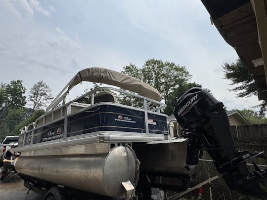 Poontoon Sun Tracker de 20 pieds pour la pêche, le tubing et la croisière  