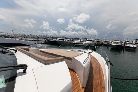 💎 Clássico 85 Princess Flybridge