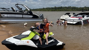 Gorgeous 2023 SeaDoo Spark Jetski for rent in Lake Texoma