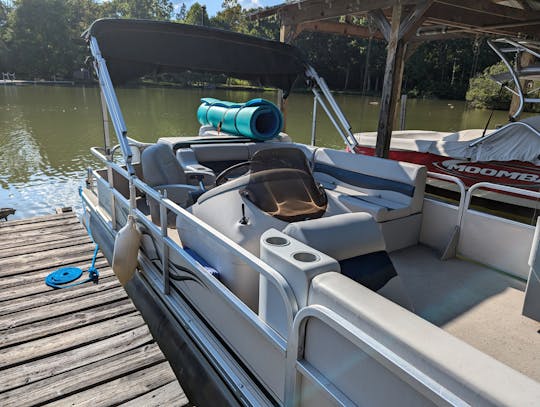 Weeres Suntanner Pontoon - It's a good day for a boat day!