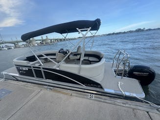 2024 Harris w/ 150hp for daytime trips and sunset cruises!