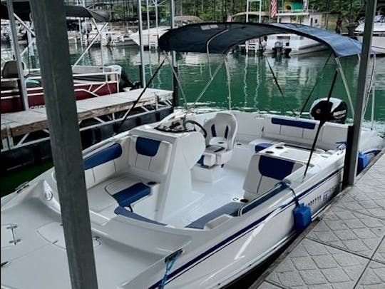 Tahoe 1950 Deck Boat - Norris, Douglas, Cherokee, Ft Loudon Lakes