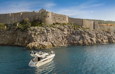 Fairline Phantom 40 motor yacht, perfect for exploring Dubrovnik islands