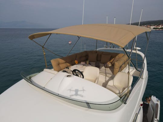 MOTOR YACHT PRESTIGE 36