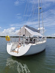 36ft Beneteau Private Sailing Charter – Explore Mystic and Fisher's Island 