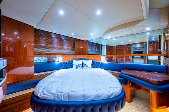 Sport Luxury Flashy Fast Yacht 65 footer