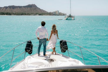 Oahu Private Yacht Charters & Liveaboard Stays