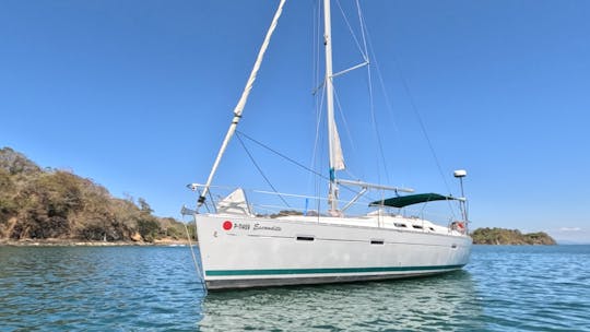 NAVEGANDO PELO GOLFO DE NICOYA EM UM LUXUOSO IATE DE 37”