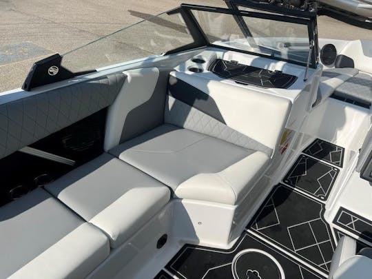 Amazing Wake Surf Boat at Possum Kingdom