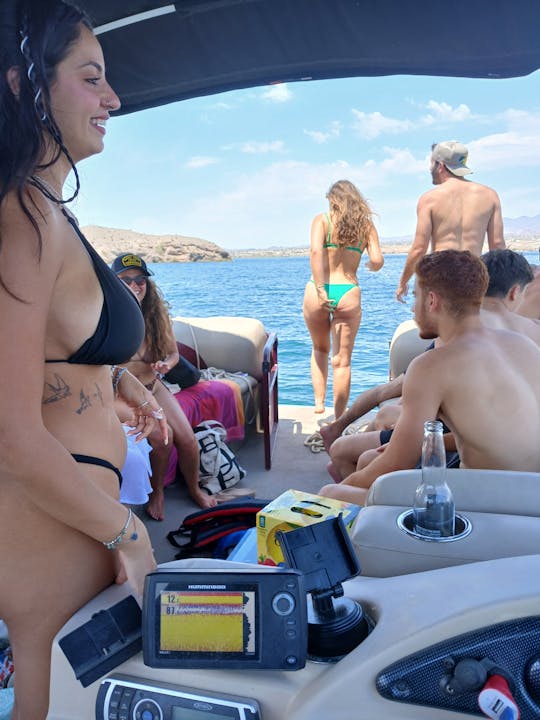 Barco flutuante de cruzeiro Bentley 240 para um dia incrível no Lago Havasu